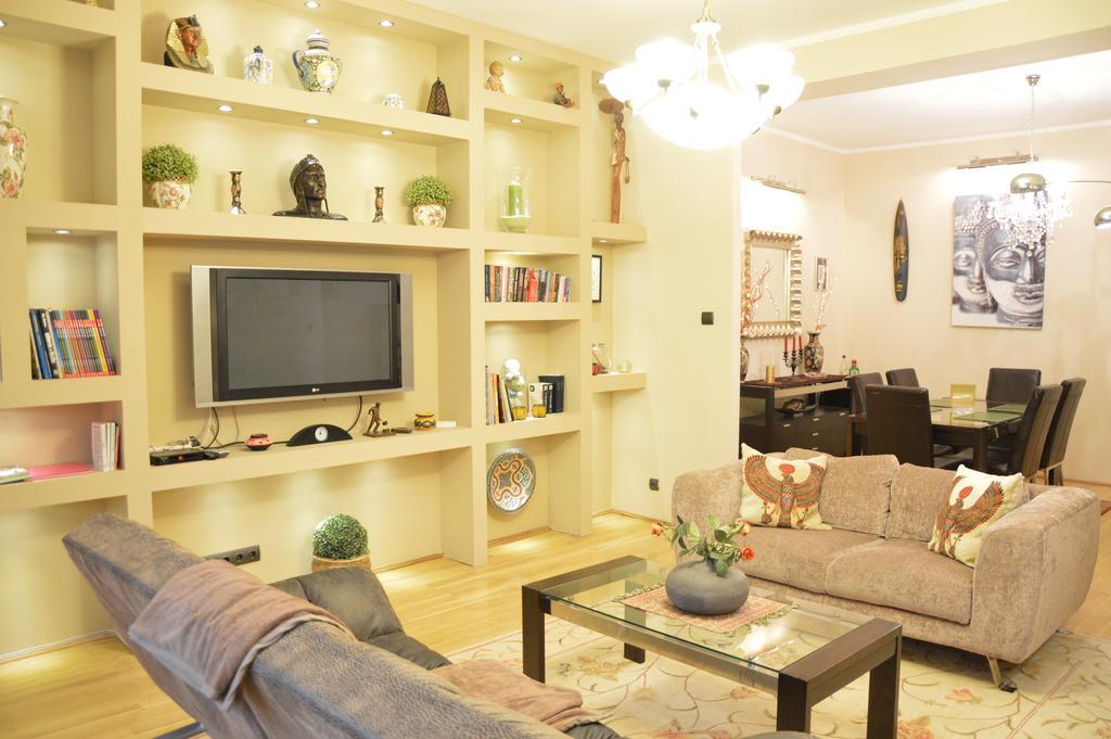 Classic Flat At Basilica Apartment Budapest Exterior photo